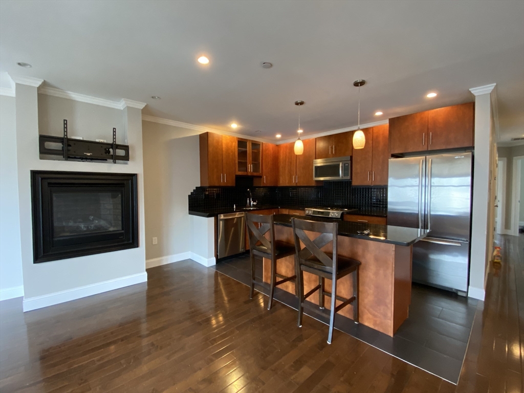 171 Bowen St, South Boston