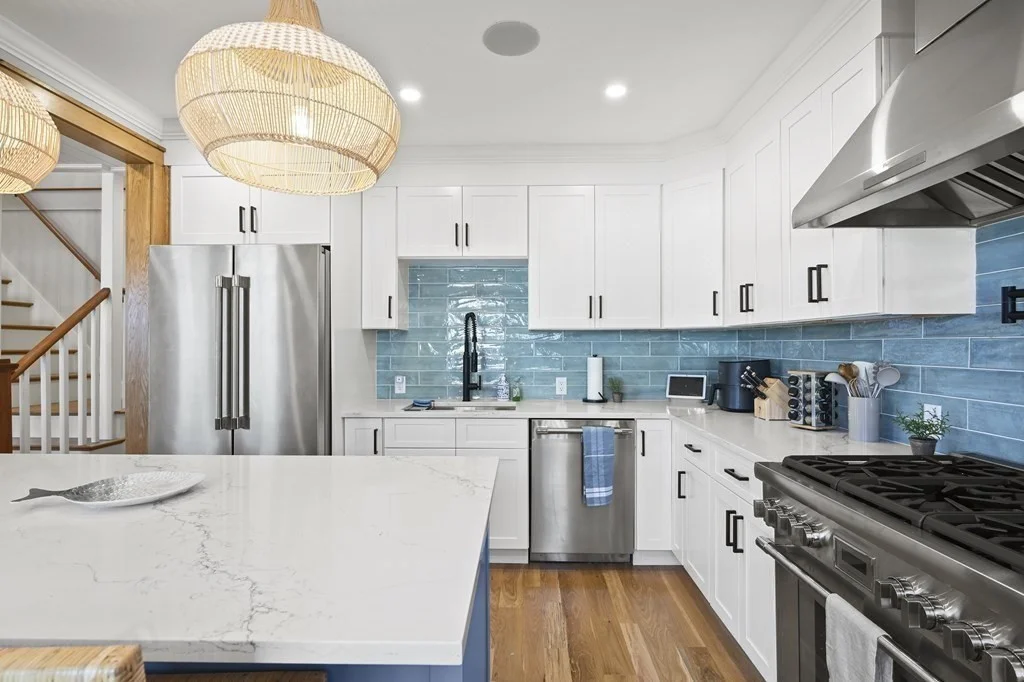 9 Tuckernuck Ave, Oak Bluffs