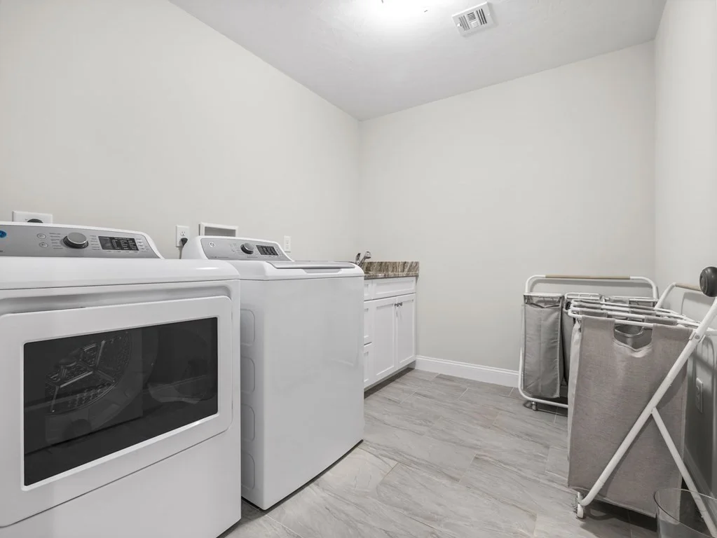 443 Neponset St, Norwood