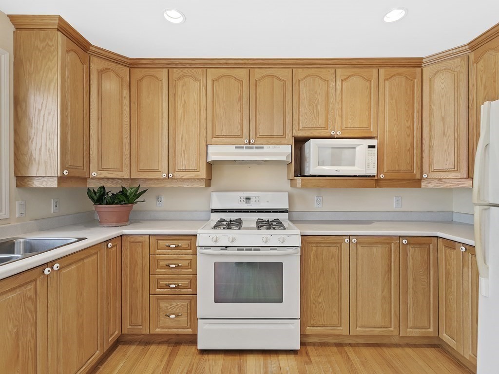 40 Myrtle St, Waltham