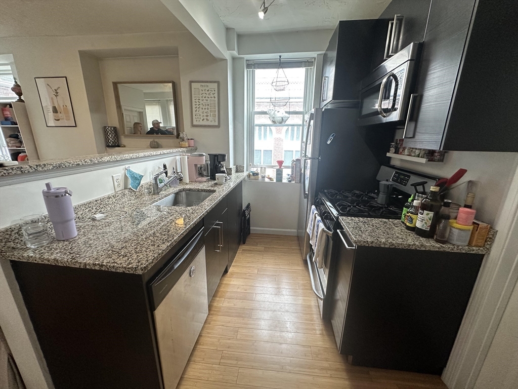 35 N Margin St, North End