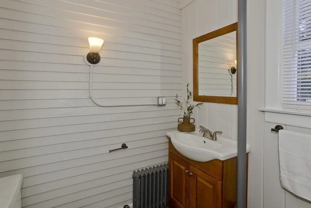 68-70 Ottawa St, Agawam