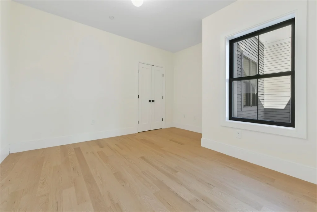 219 Paris, East Boston