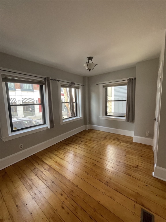 6 Porter Rd, Porter Square