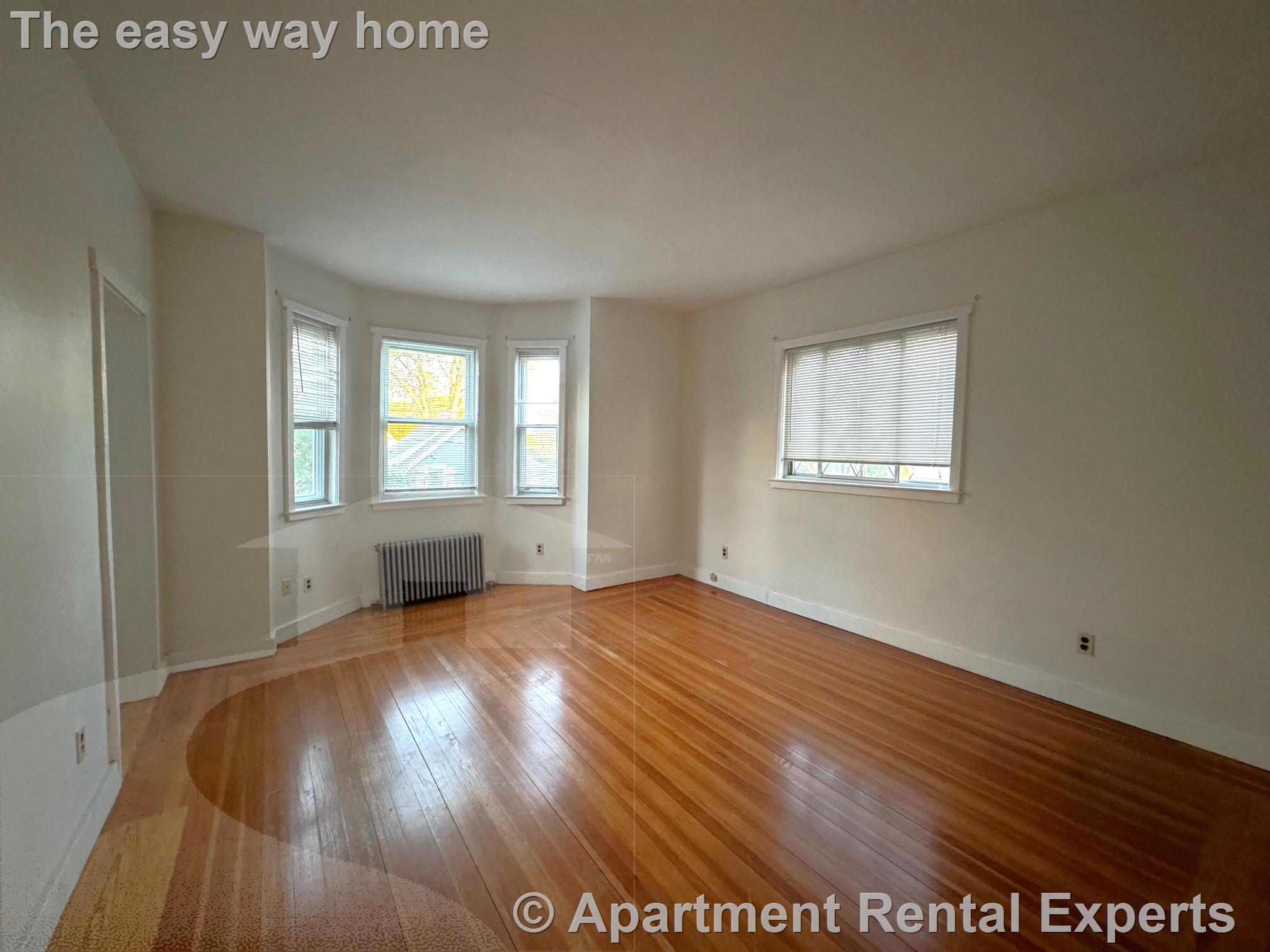 61 Clarendon Ave, Davis Square