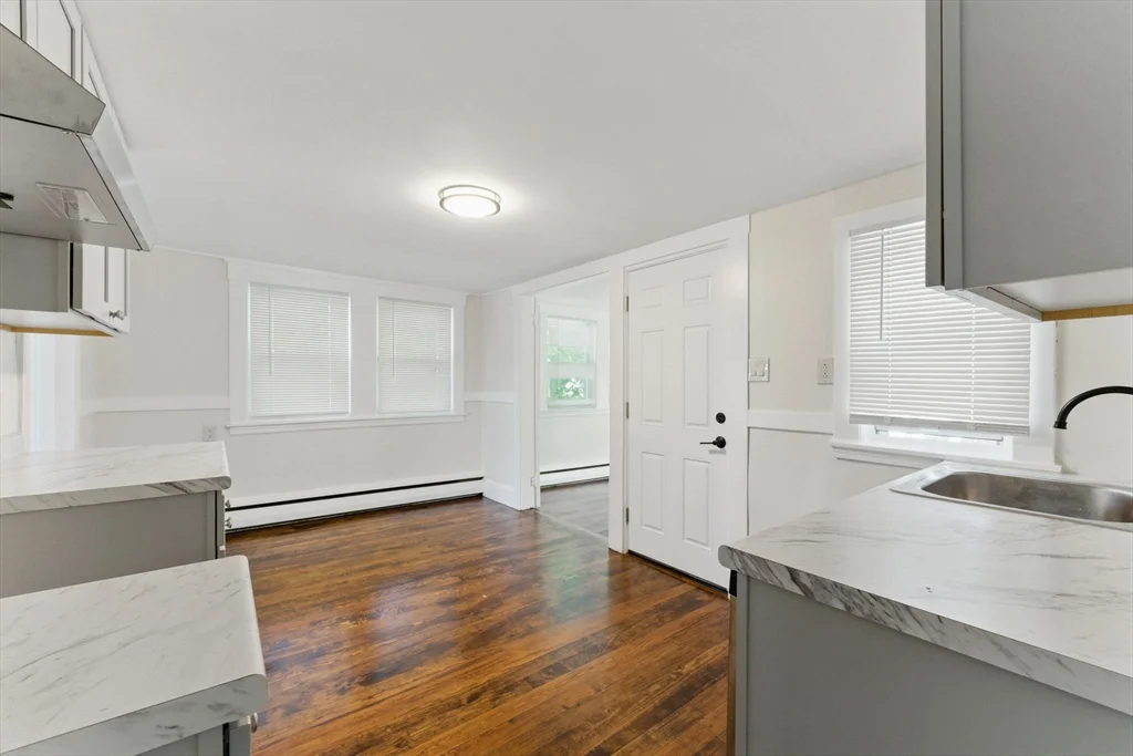 357 Granite St, Quincy