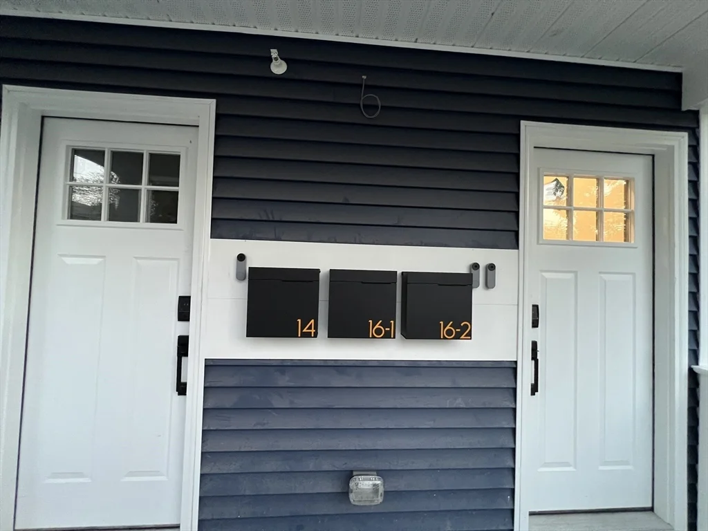 16 Harriet St, Brighton