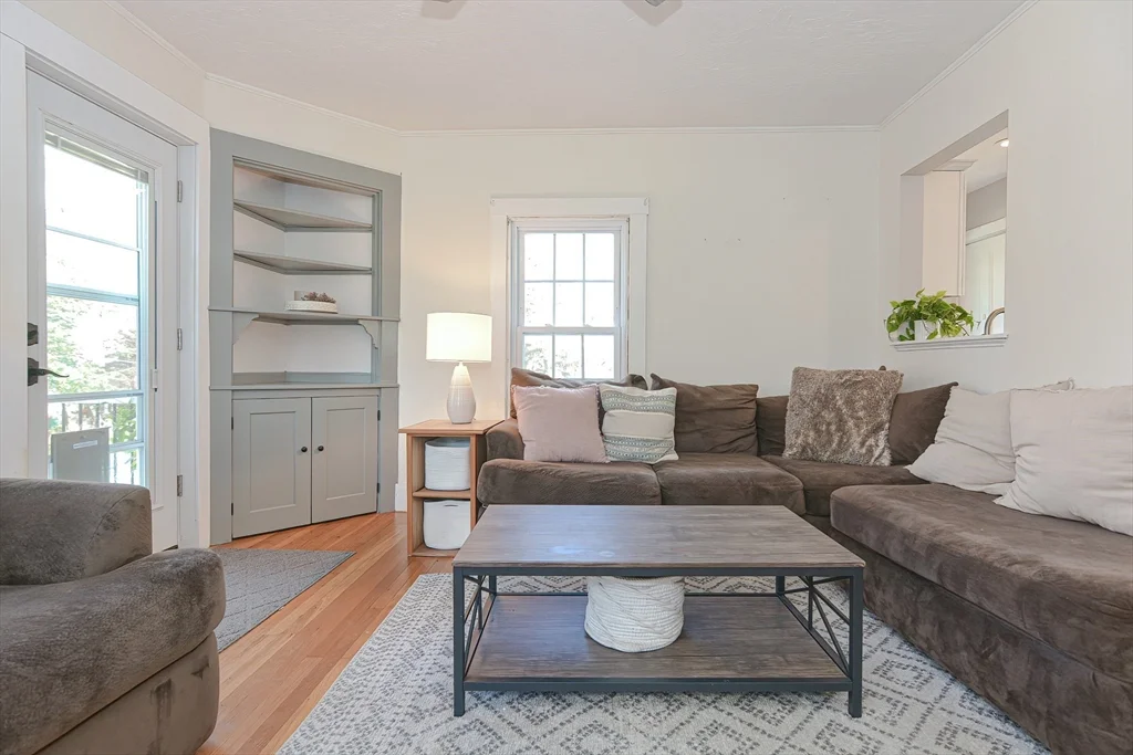 204 Front, Weymouth