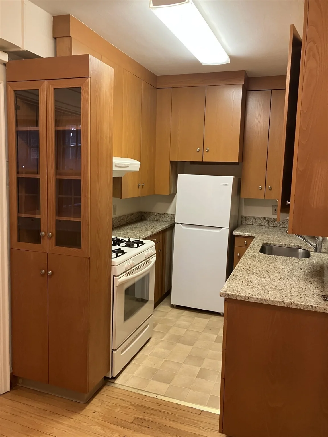 988 Memorial Dr, West Cambridge