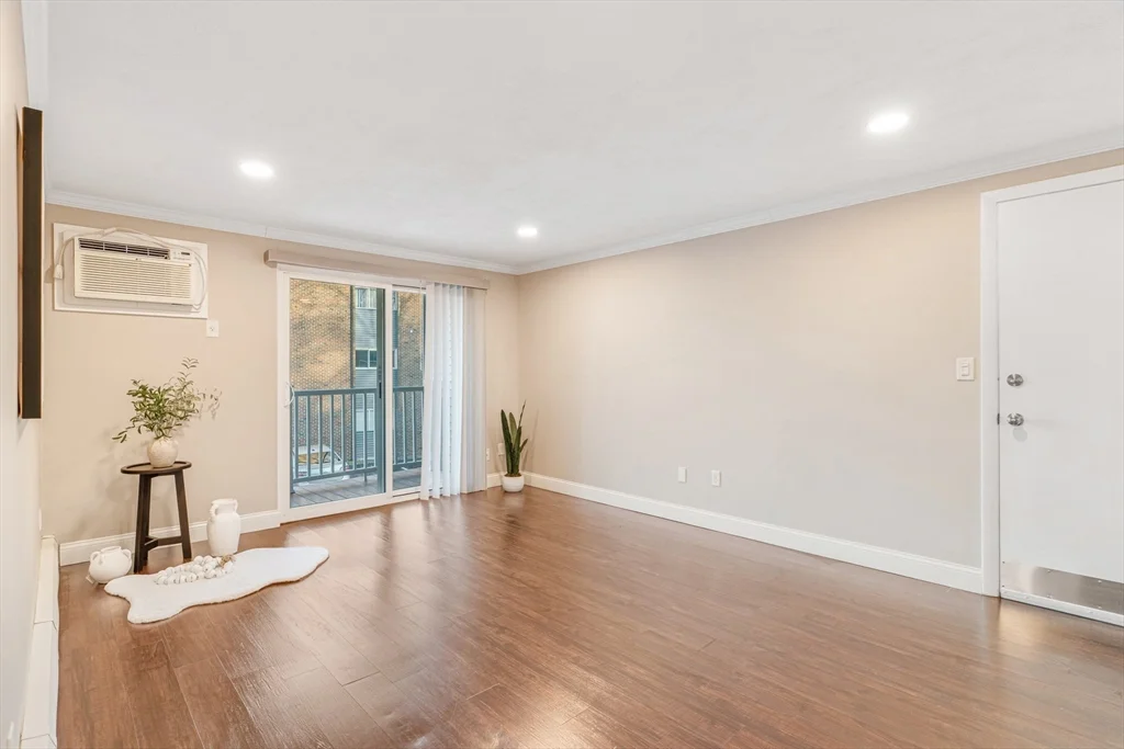 10 Woodcrest, Weymouth