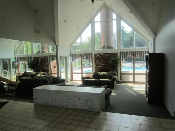 26 Walden Dr, Natick