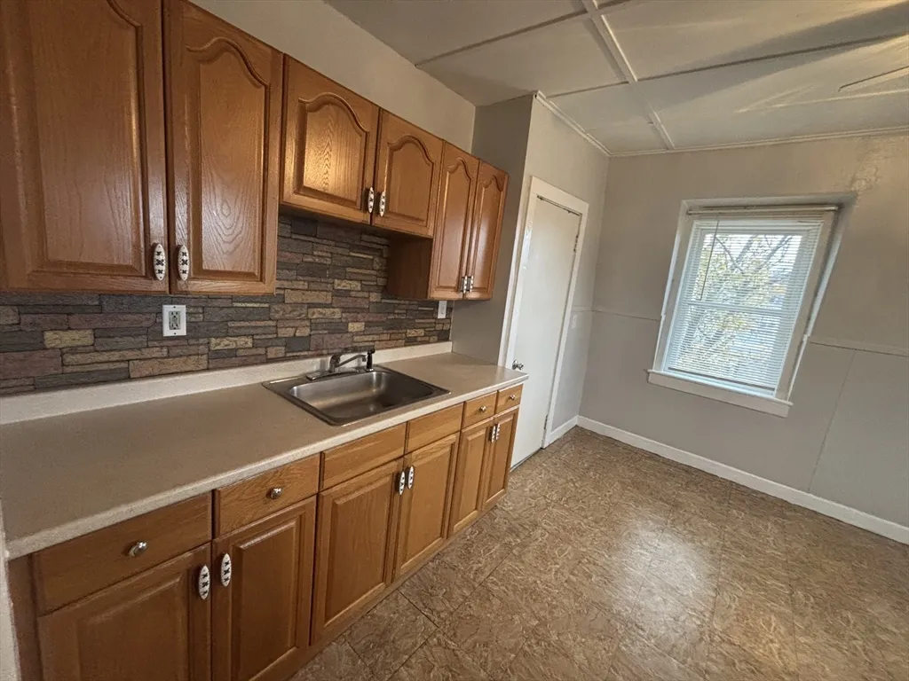 127 Court St, Downtown