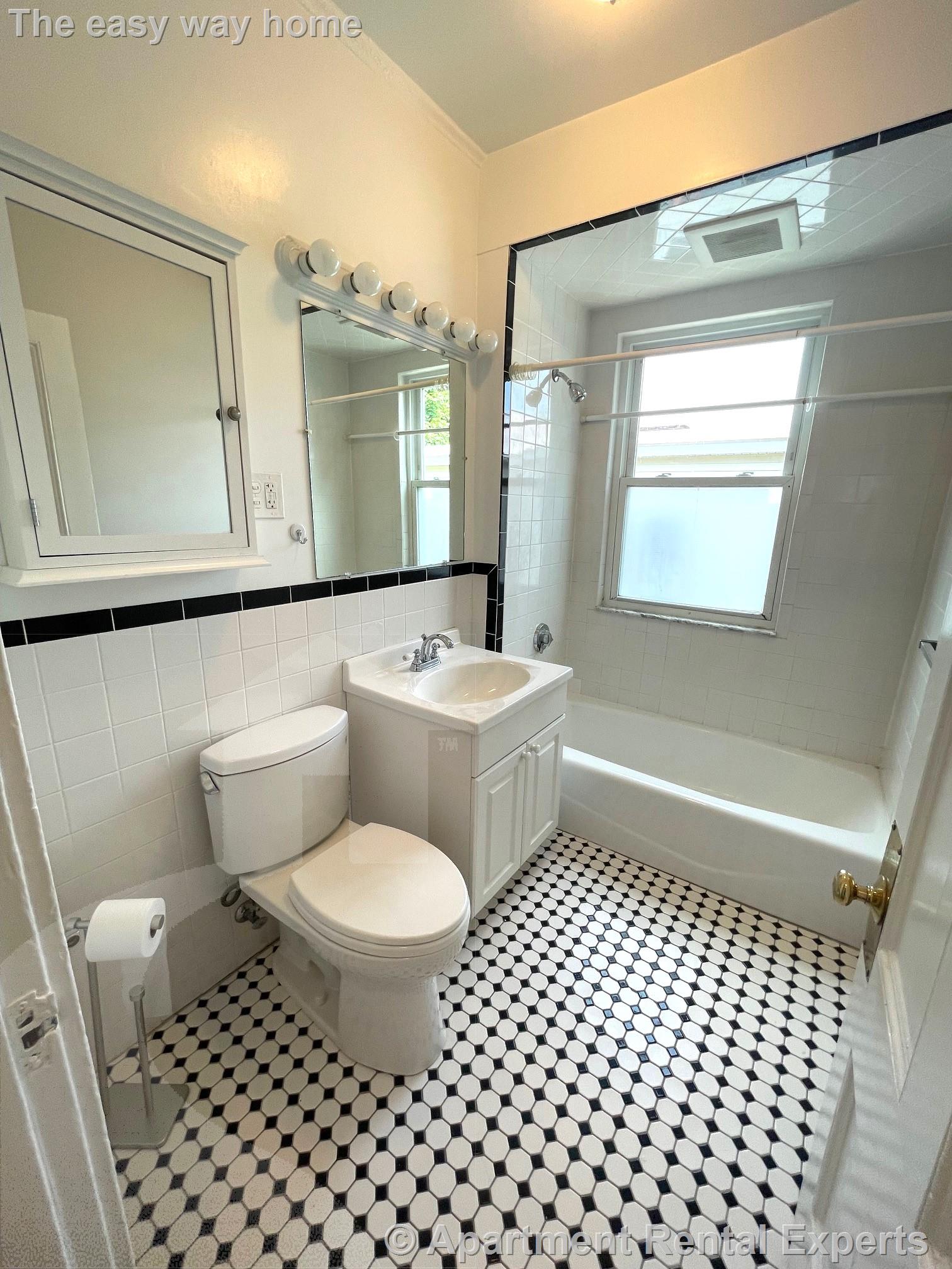 69 Raymond Ave, Tufts