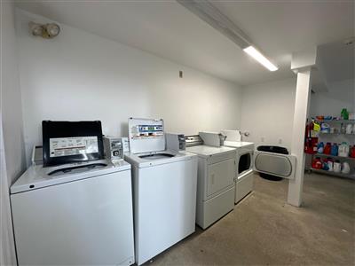 31 Ivaloo St, Ward Two