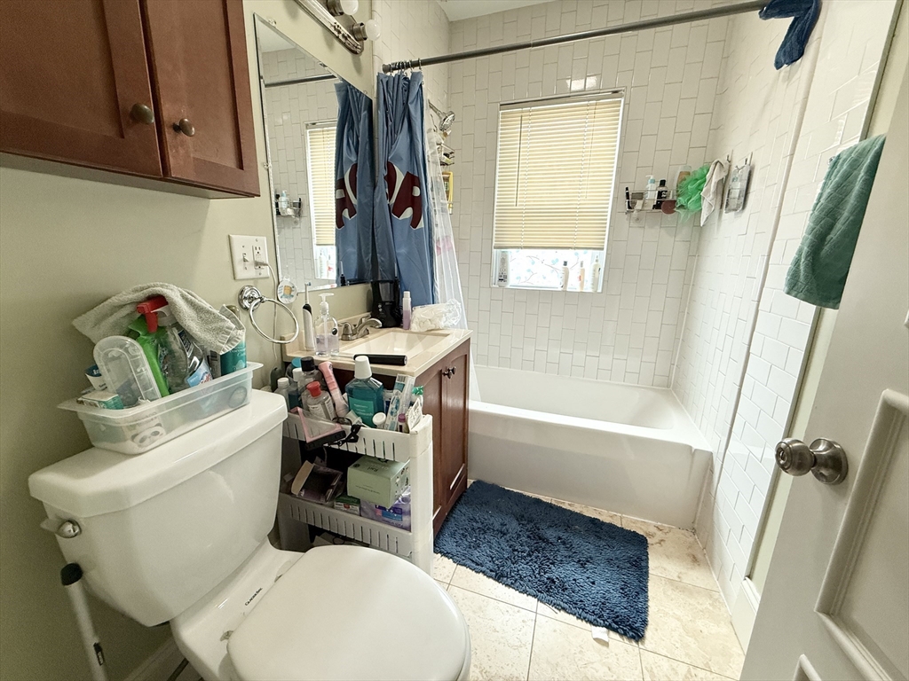 81 Florence St, Roslindale