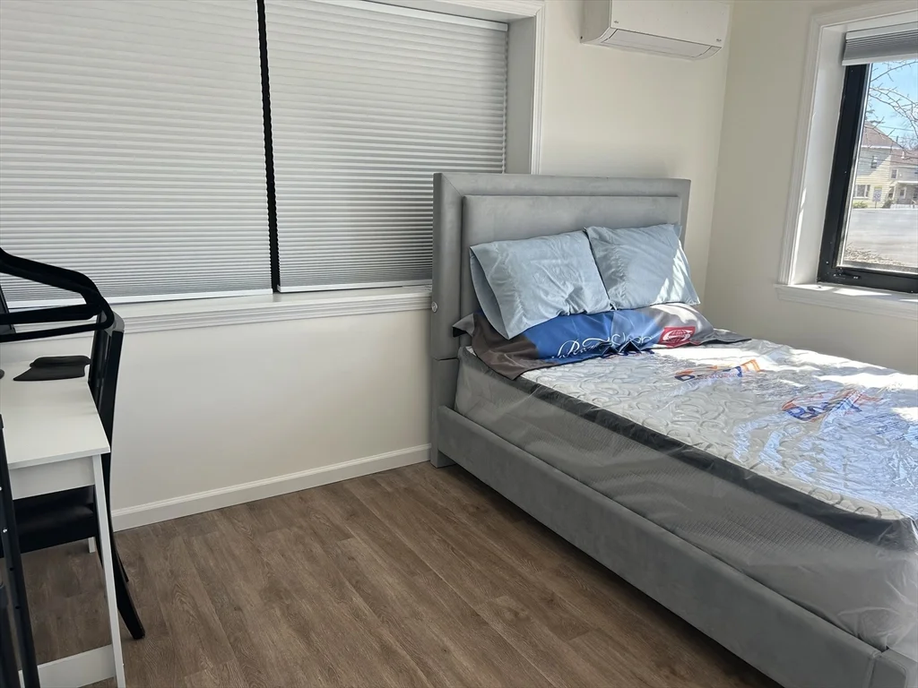 64 Salem St, Medford