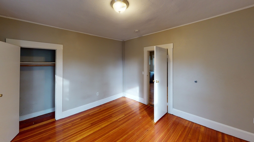 12 Estrella St, Jamaica Plain