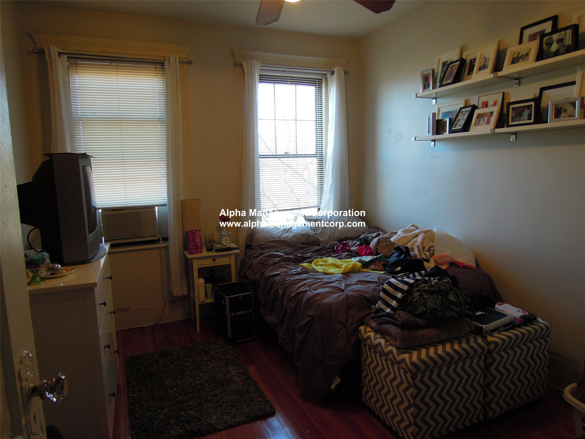 3 bed, 1 bath apartment for rent at 1412 Commonwealth Ave Unit 16, Brighton — photo 2 of 11