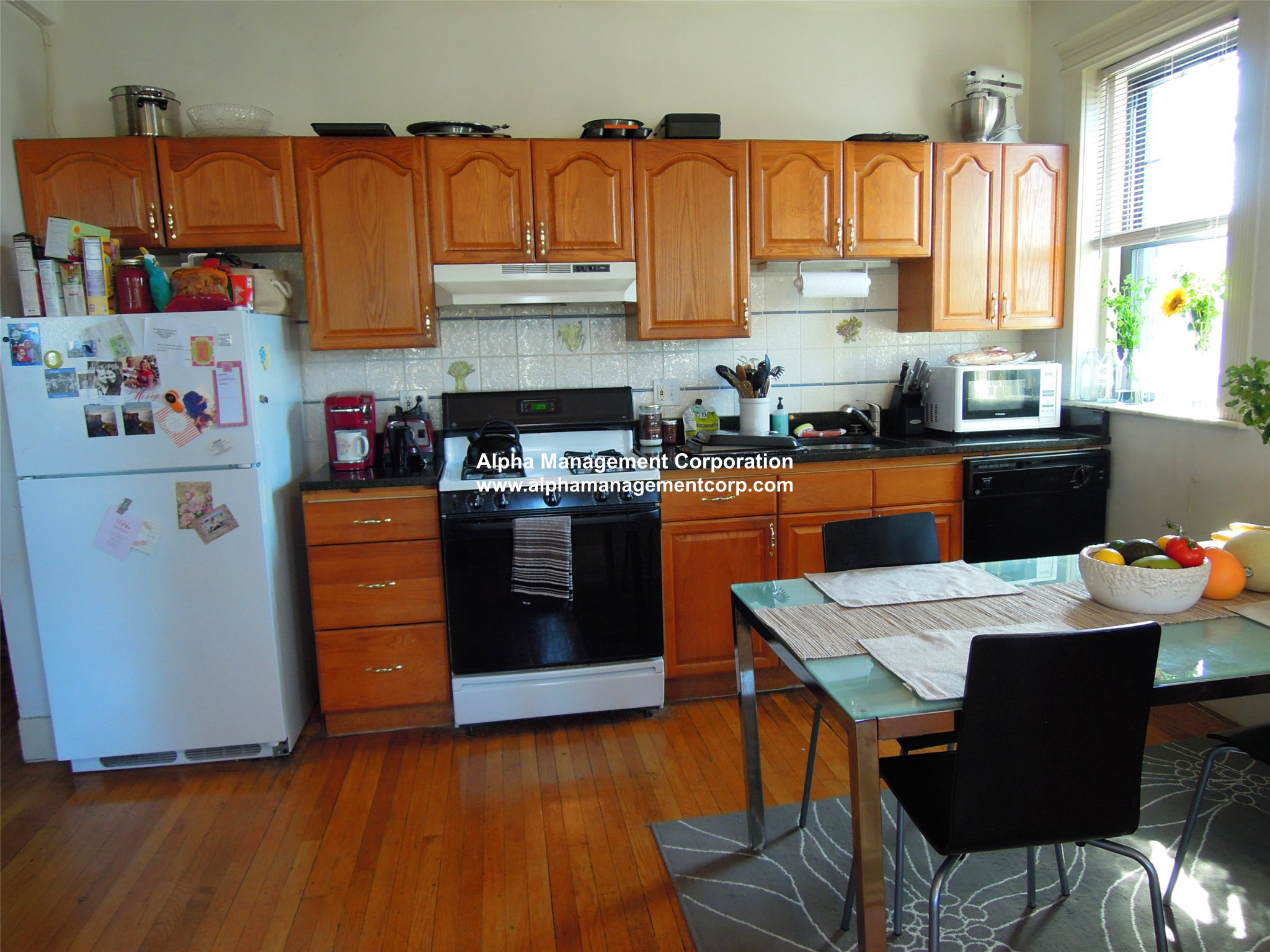 3 bed, 1 bath apartment for rent at 1412 Commonwealth Ave Unit 16, Brighton — photo 6 of 11