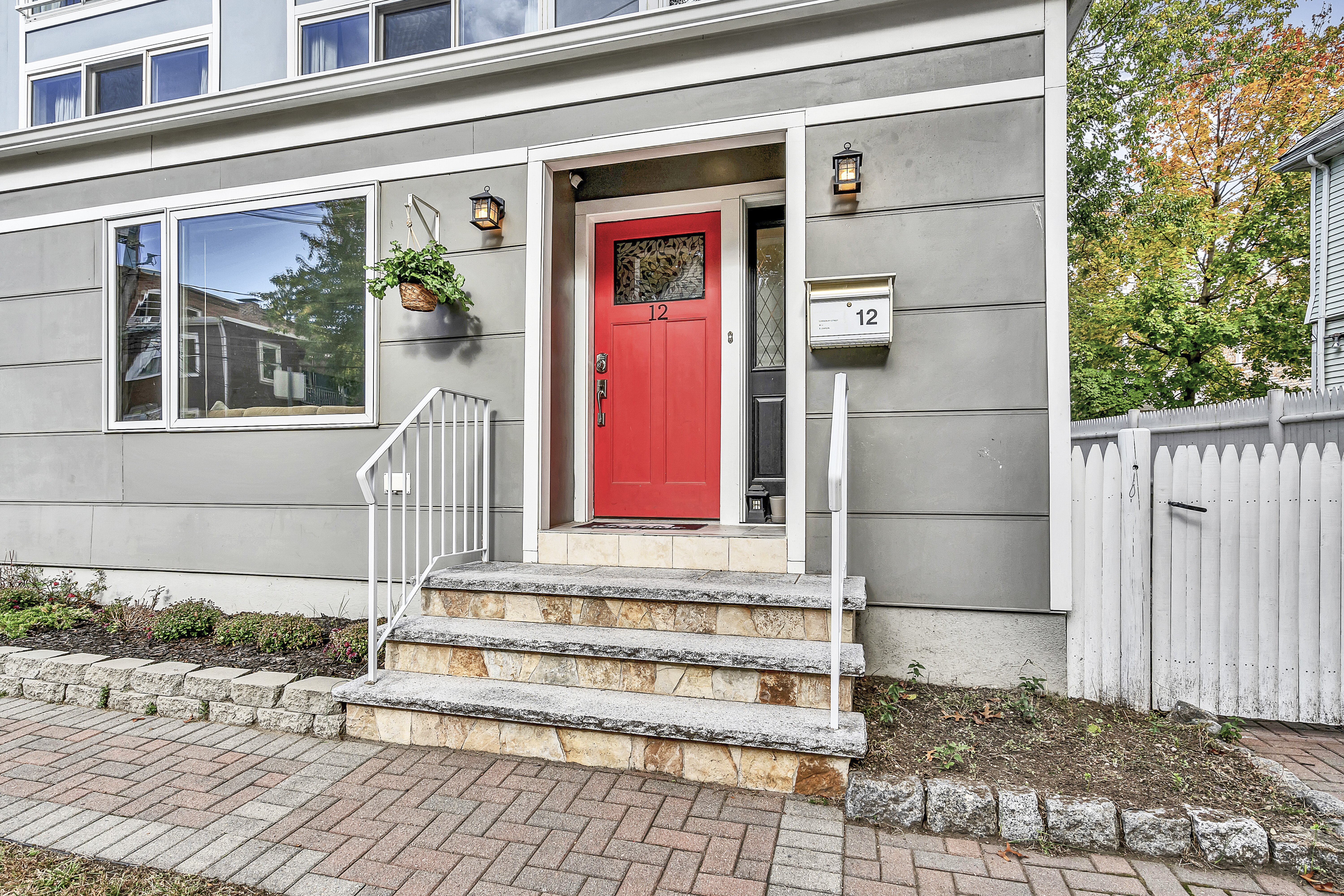 4 bed, 2.5 bath apartment for rent at 12 Bradbury St Unit 12, Allston — photo 2 of 30