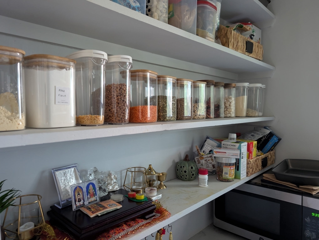 15 Sunset Rd, Watertown