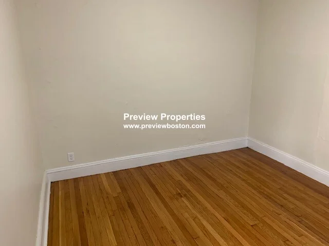 1191 Boylston St, Fenway