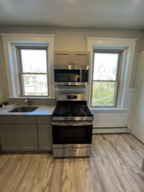 108 Bristol Rd, Somerville