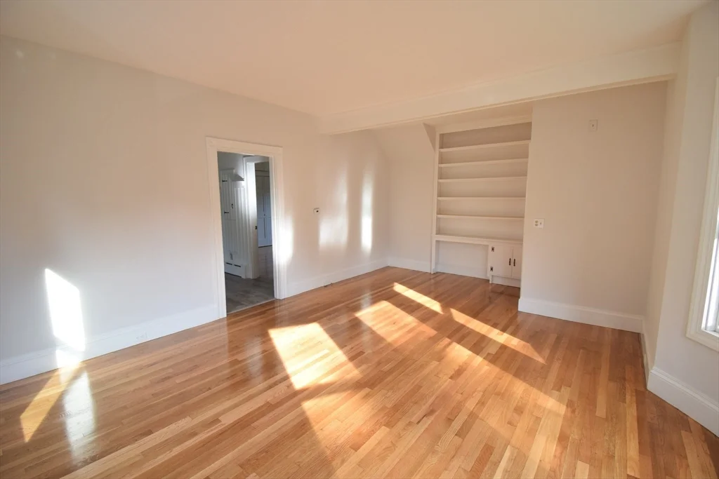 284 Central St, Mansfield