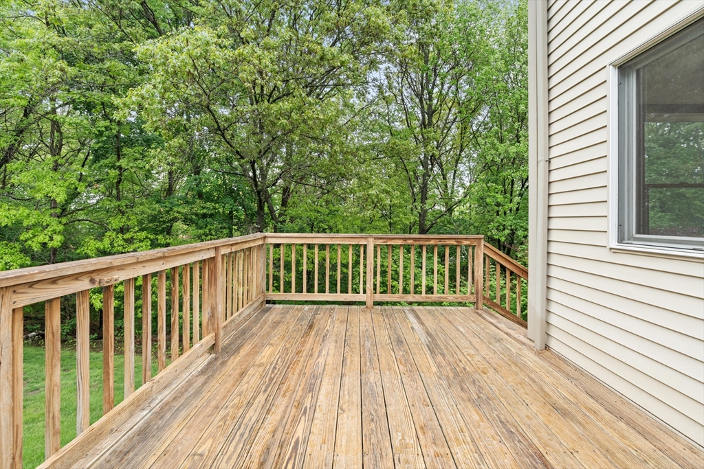 8 Candice Ct, Woburn