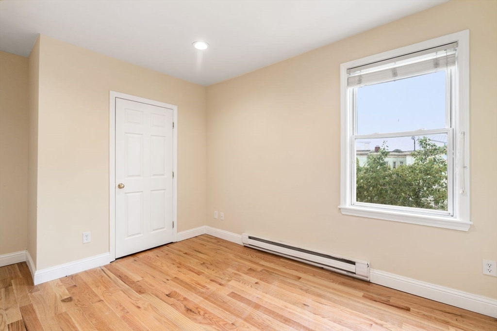 570 Washington St, Brighton