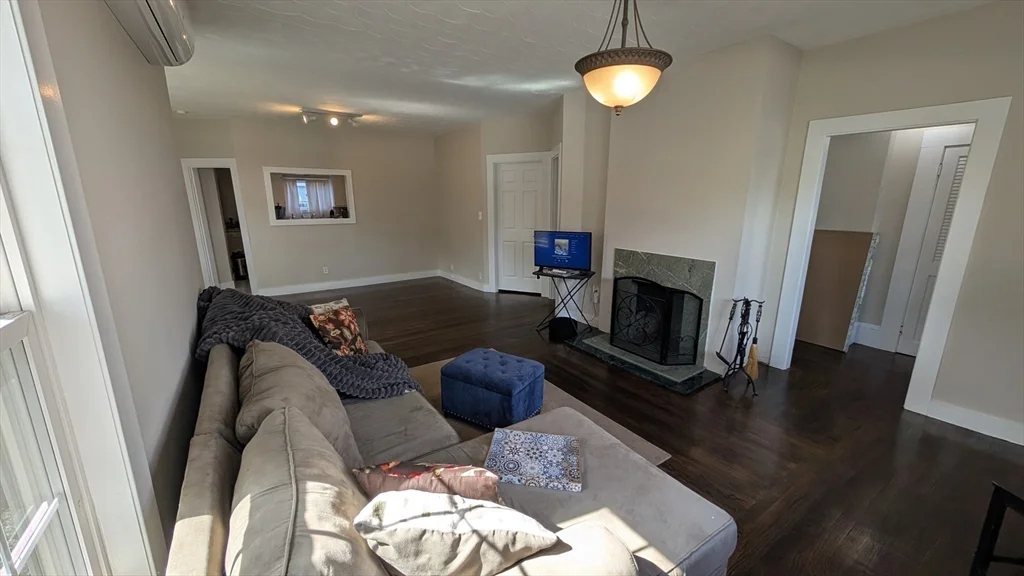 74 Sydney, Dorchester