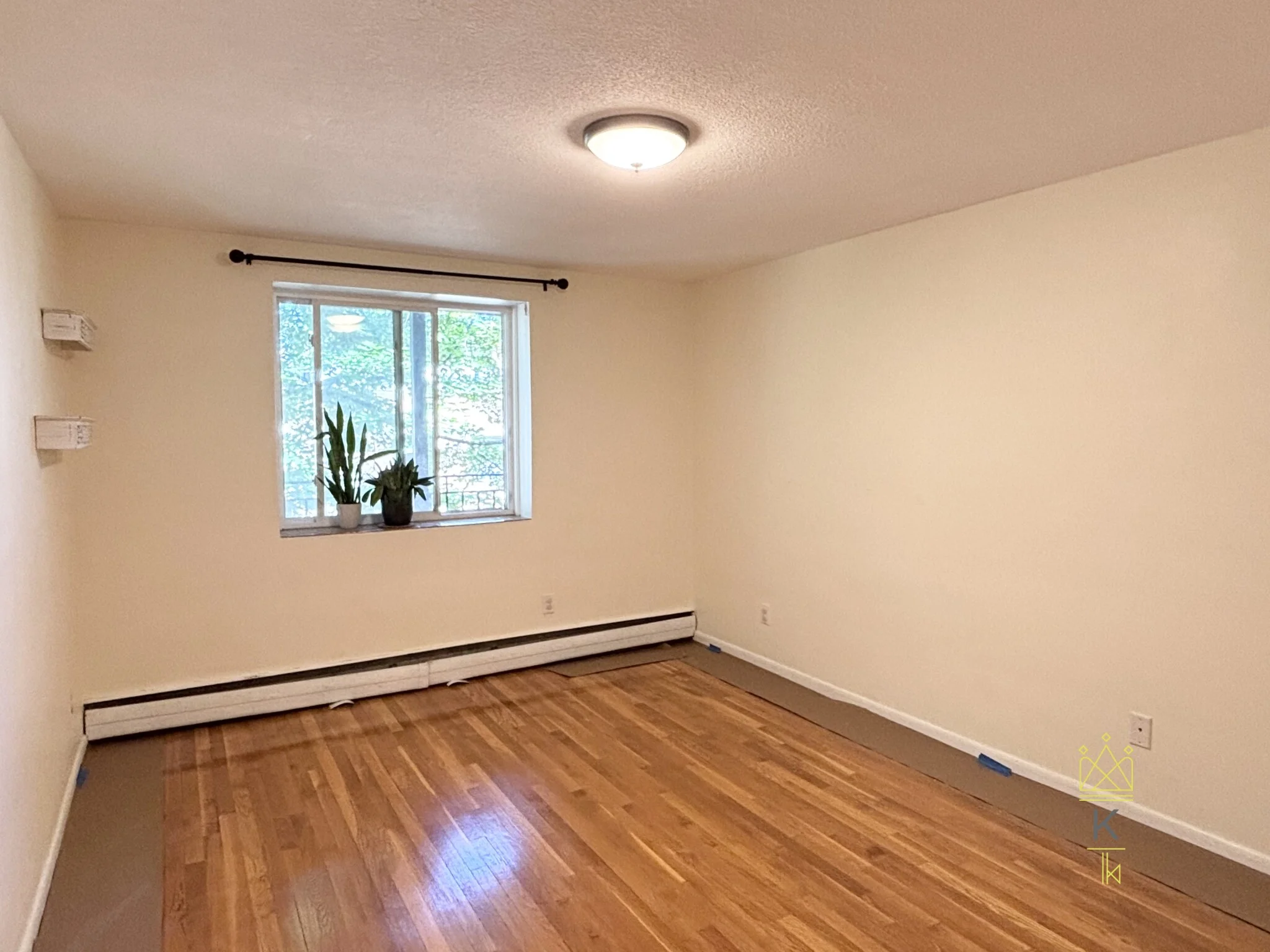 50 Green St, North Brookline