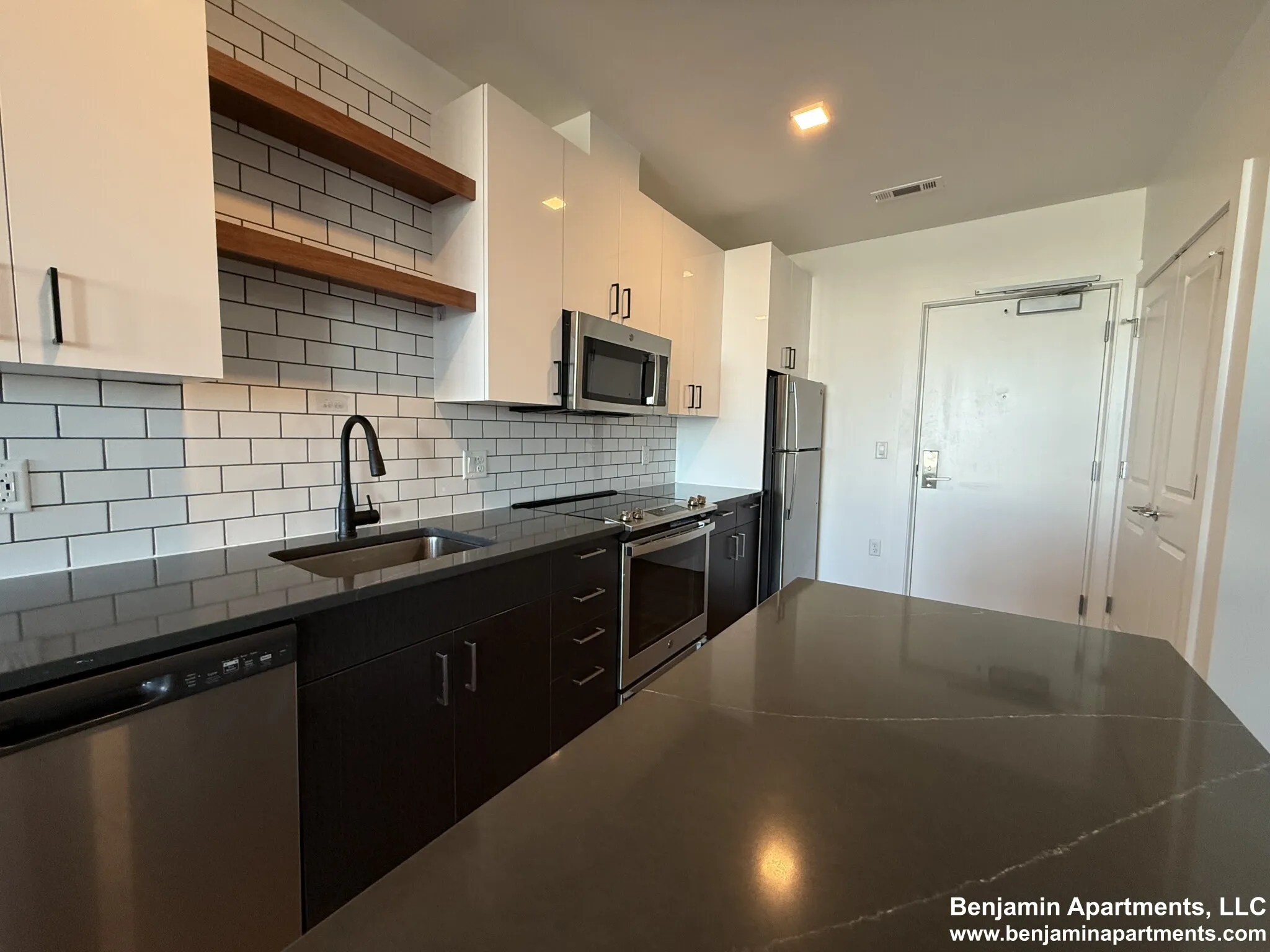 89 Brighton Ave, Allston