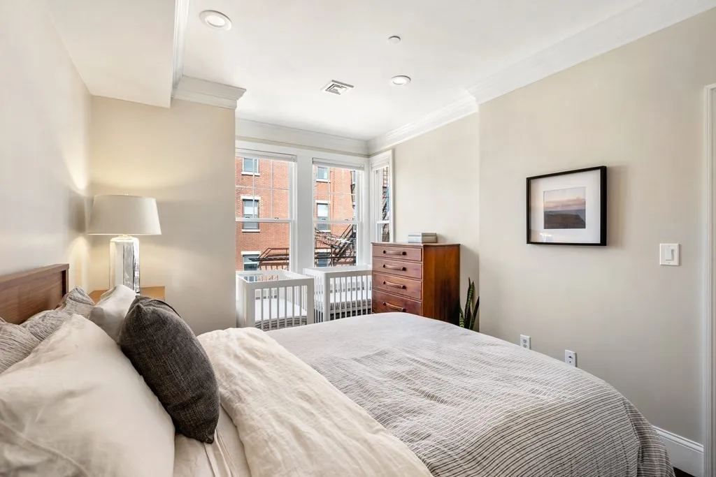 3 Monmouth St, East Boston