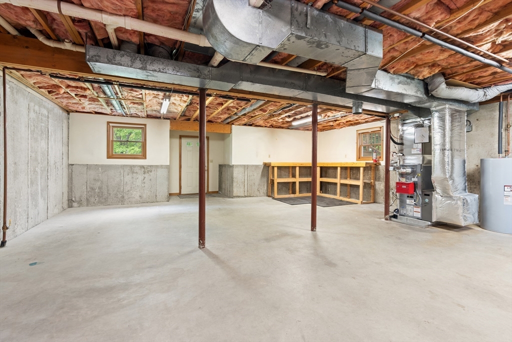 8 Candice Ct, Woburn