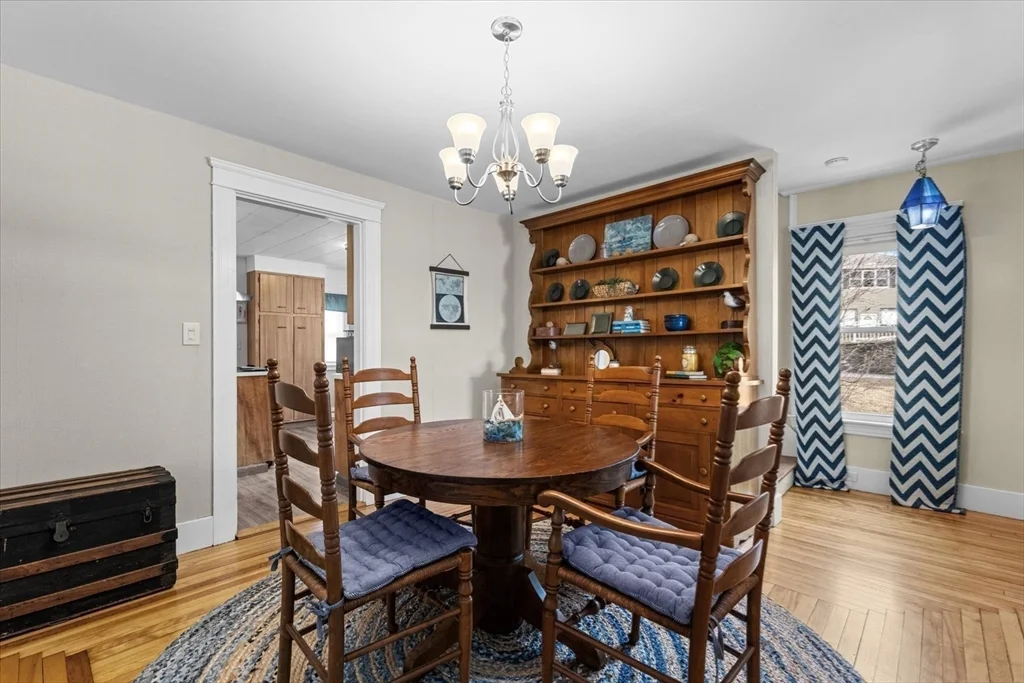 6 Davis Way, Worcester