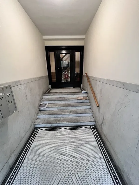 235 Freeman St, North Brookline