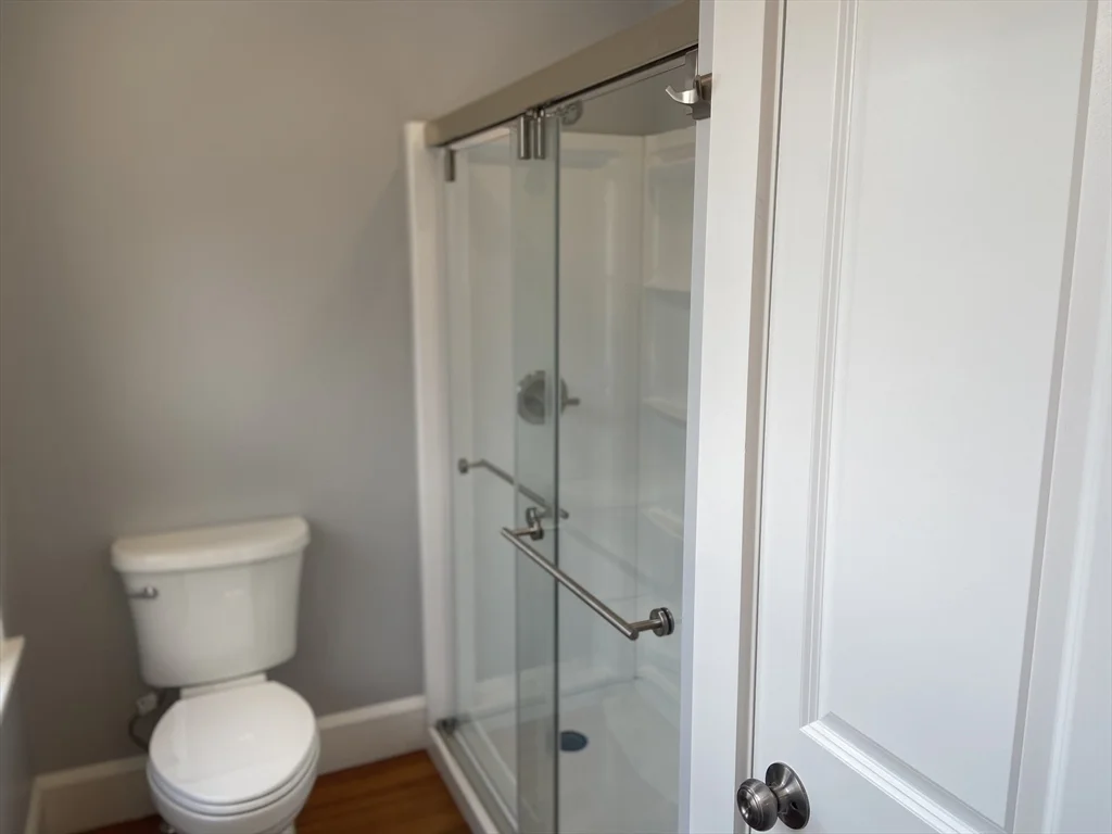 16 Taft St, Uxbridge