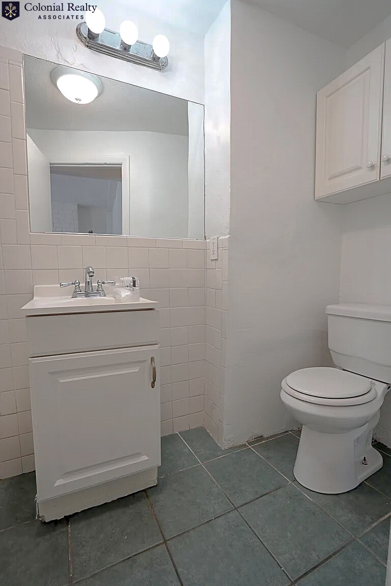 1322 Commonwealth Ave, Allston