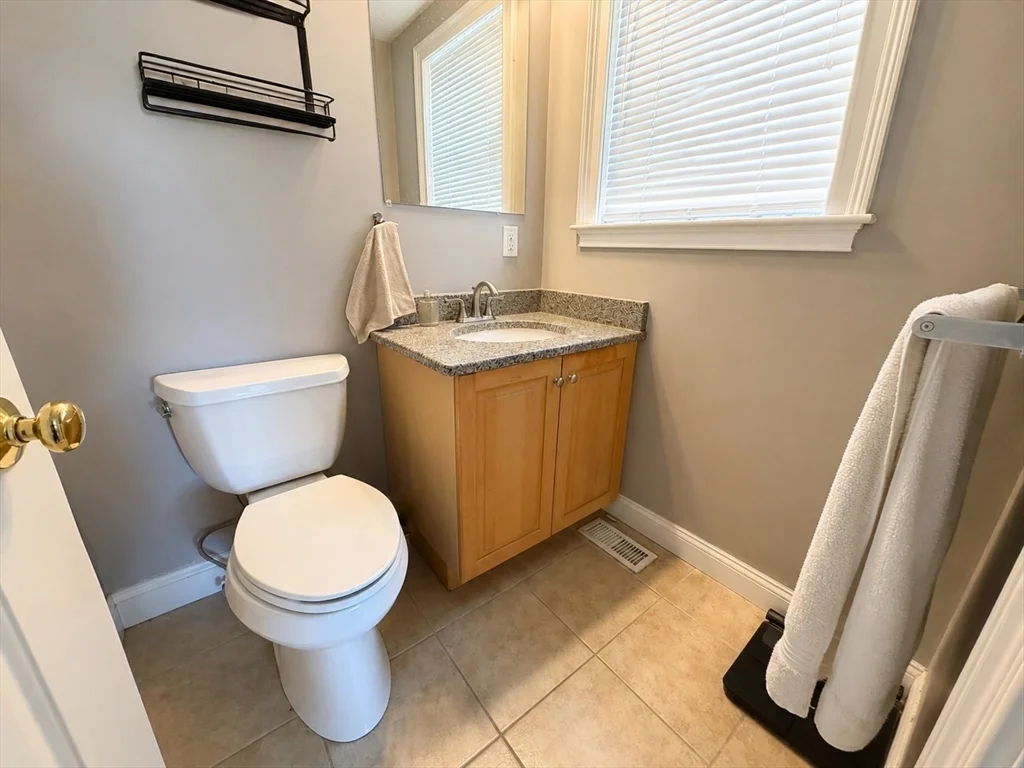18 Gilkey Ct, Watertown
