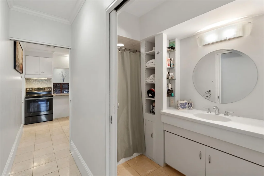 263 Beacon St, Back Bay