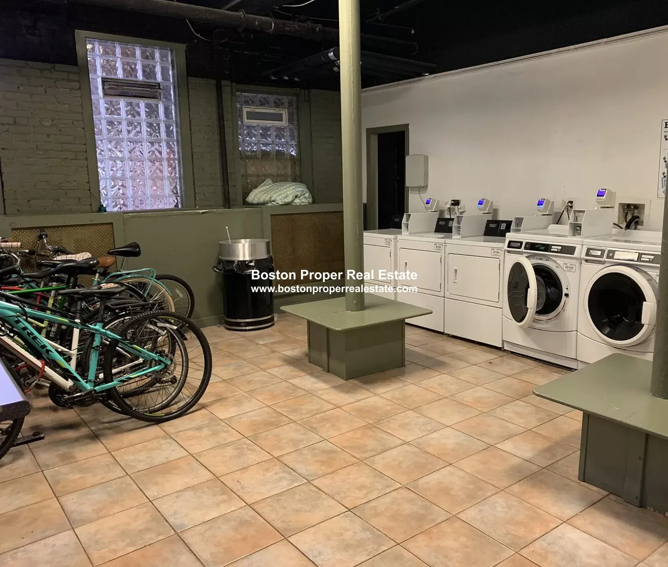 26 Hemenway St, Fenway