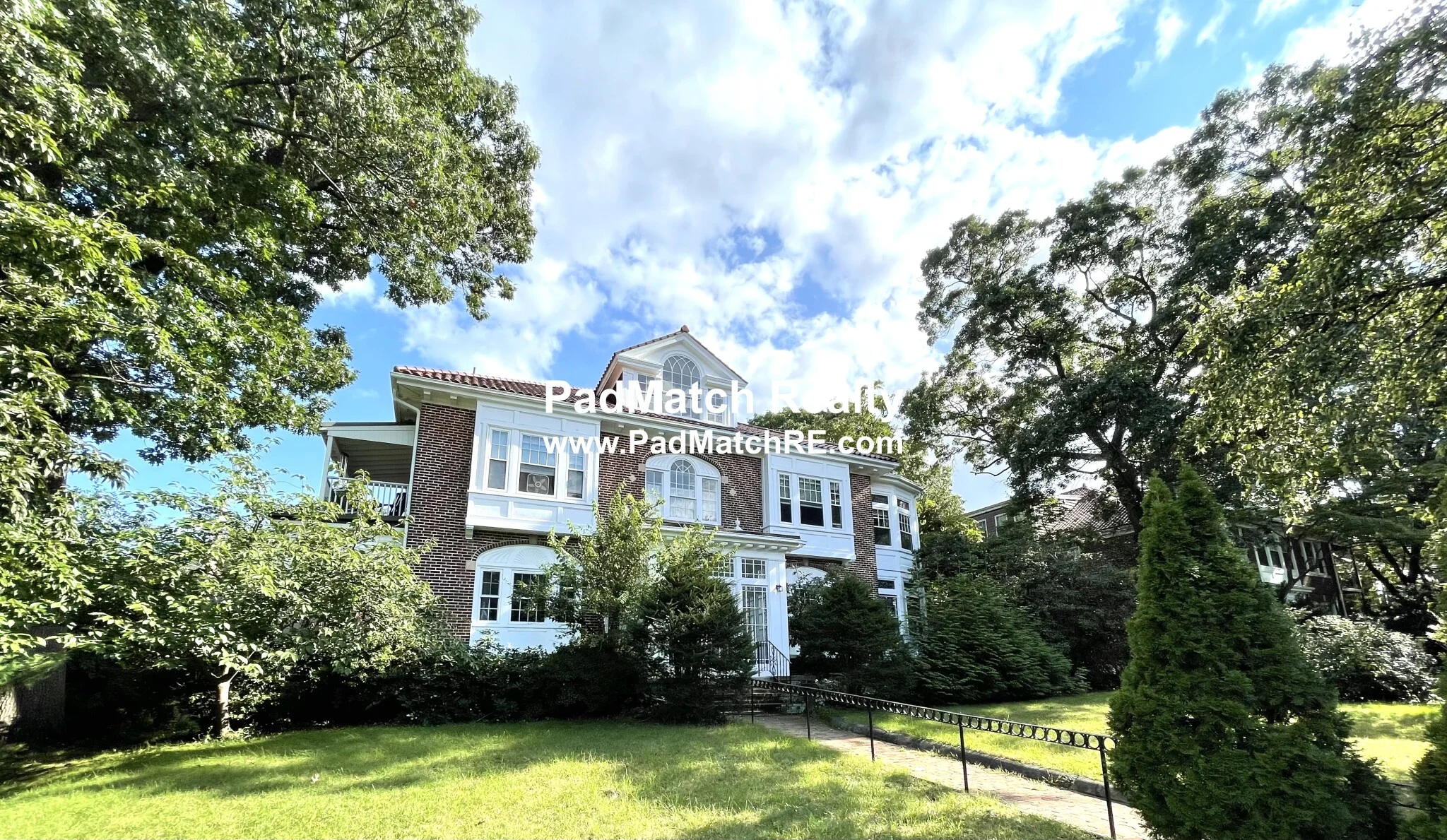 1776 Commonwealth Ave, Brighton