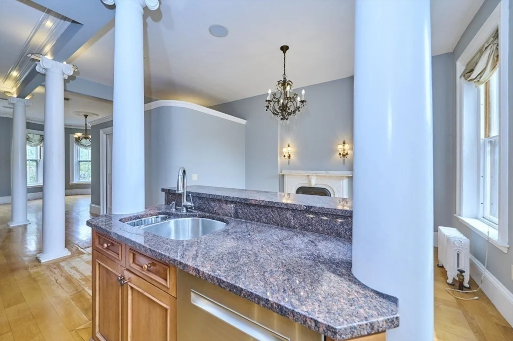 34 Yarmouth St, South End