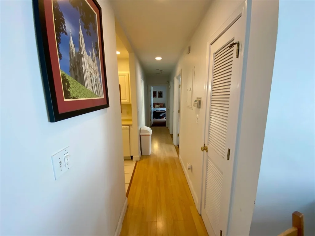 111 West 8th St, South Boston