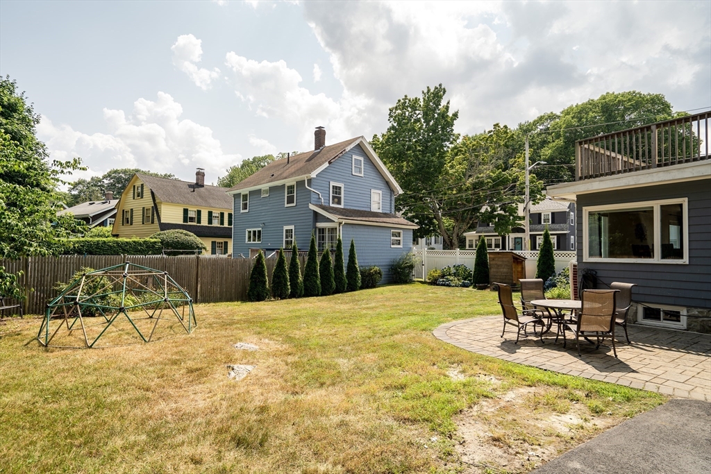 239 Hawthorne St, Malden