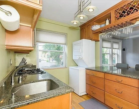 10 Jamaicaway, Jamaica Plain