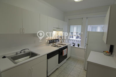 115 Kilsyth Rd, Brighton