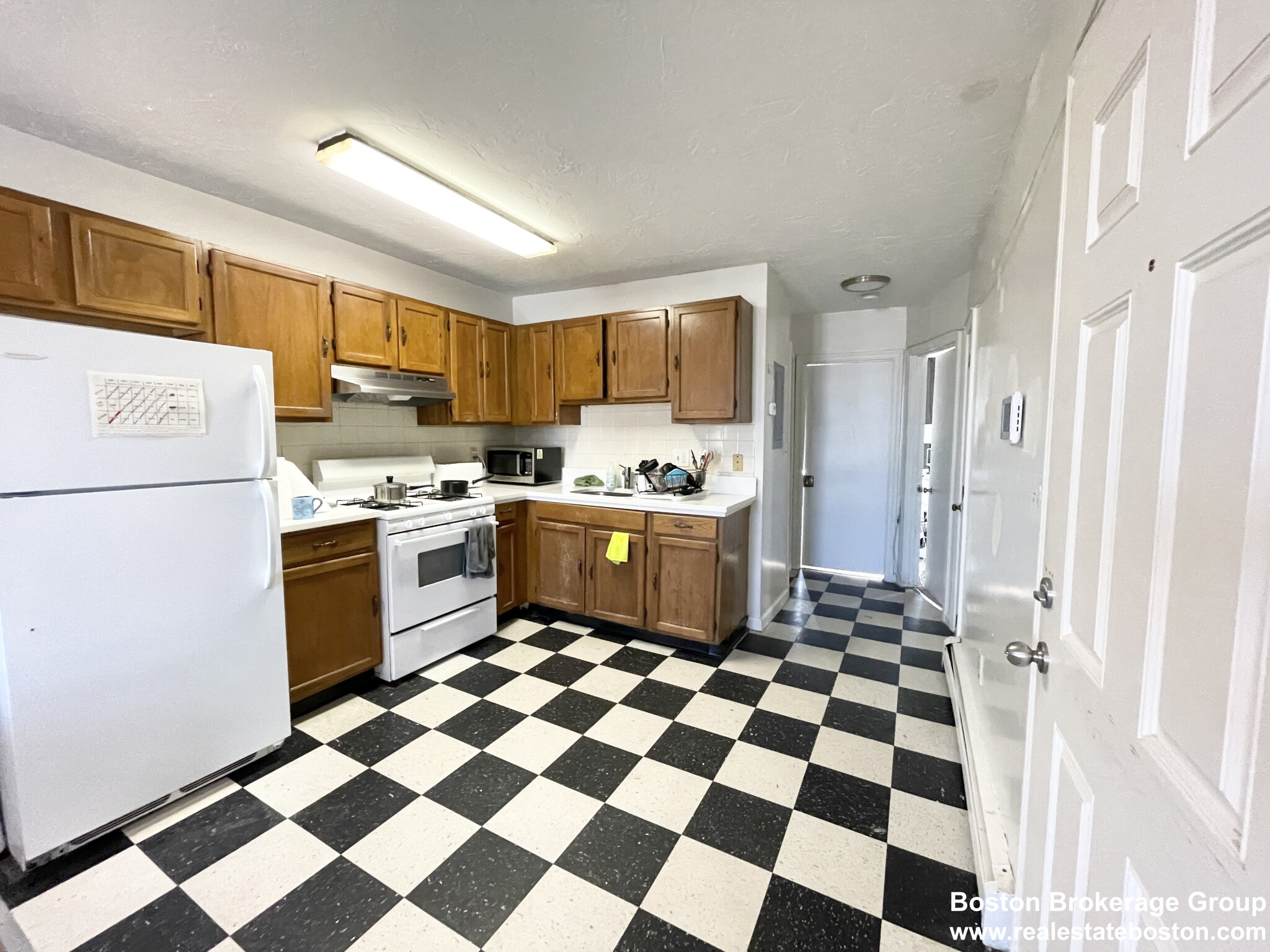 90 Hammond St, Roxbury