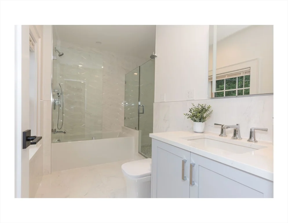 153 Bayside Rd, Quincy